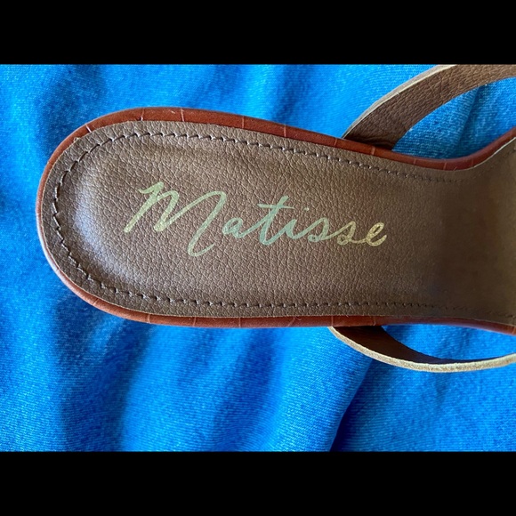 Madrid Croc Block Heel - Picture 5 of 7